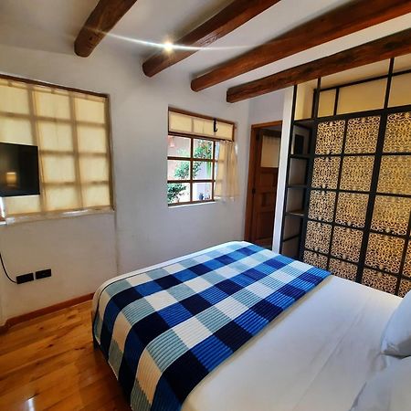 Hostal Suite Le Fabrique Куенка Екстер'єр фото