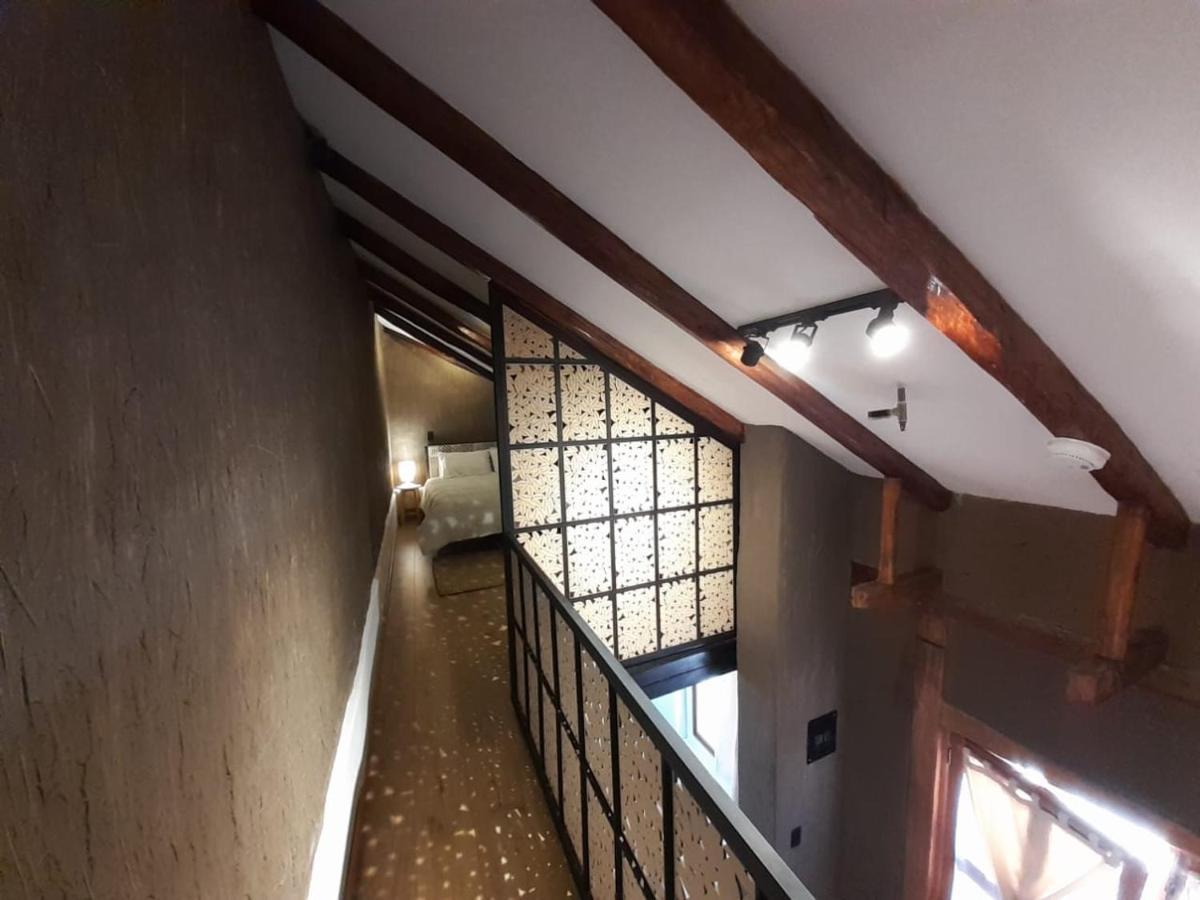 Hostal Suite Le Fabrique Куенка Екстер'єр фото