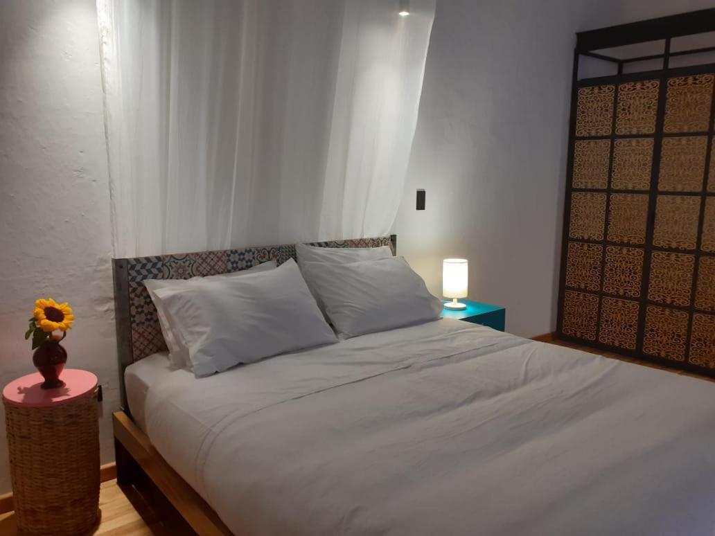 Hostal Suite Le Fabrique Куенка Екстер'єр фото
