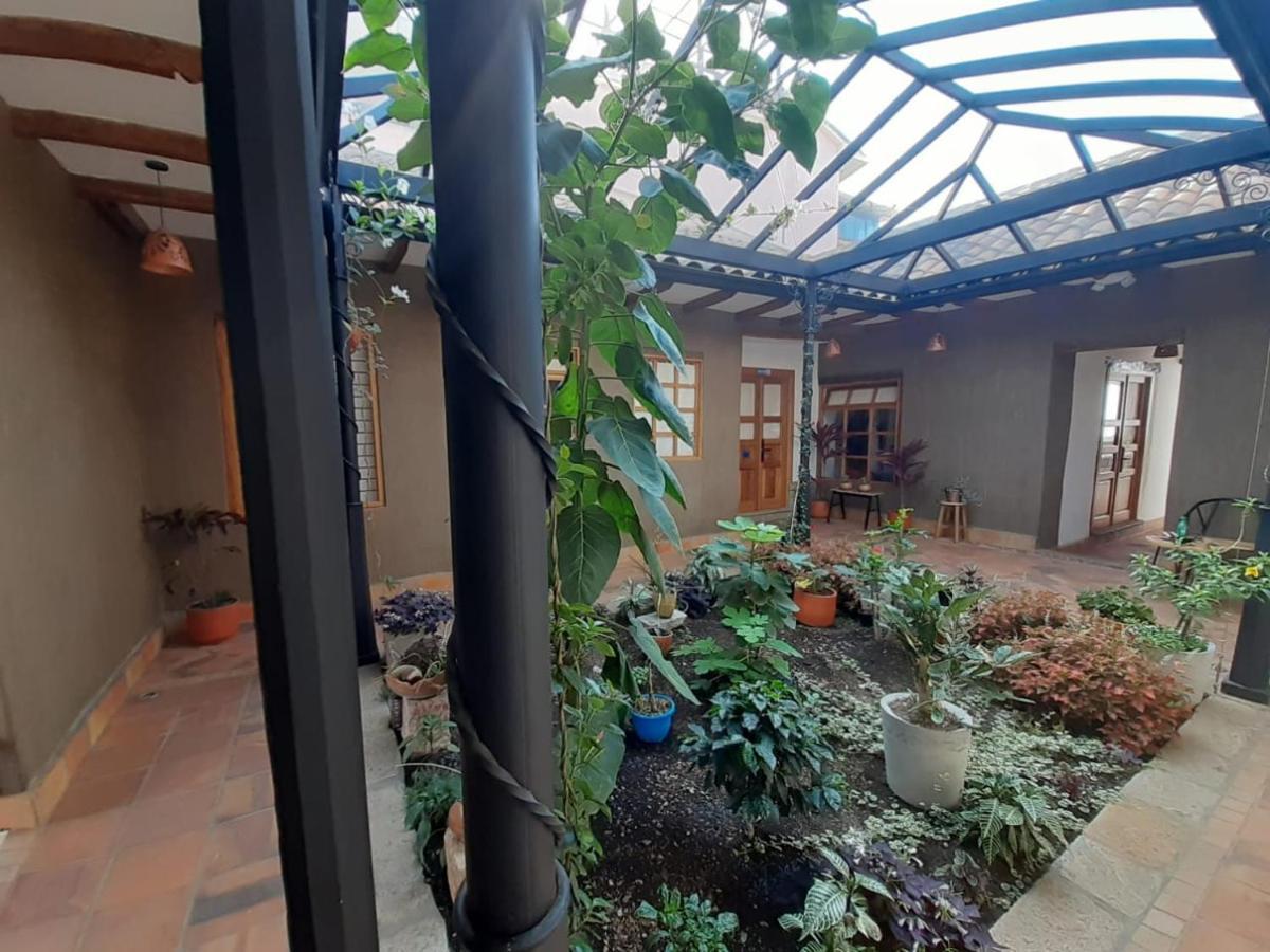 Hostal Suite Le Fabrique Куенка Екстер'єр фото