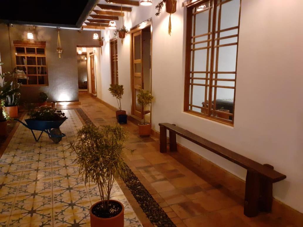 Hostal Suite Le Fabrique Куенка Екстер'єр фото