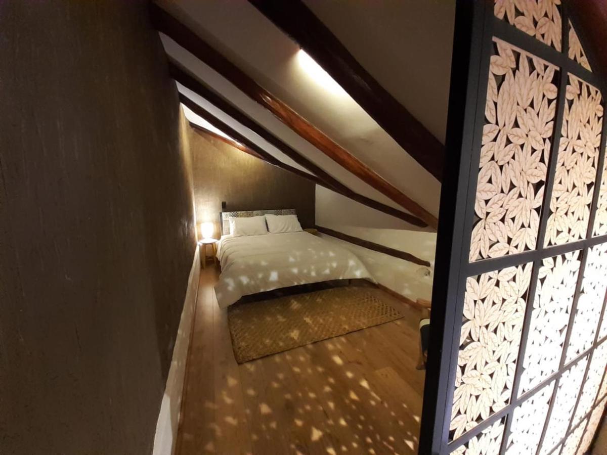 Hostal Suite Le Fabrique Куенка Екстер'єр фото