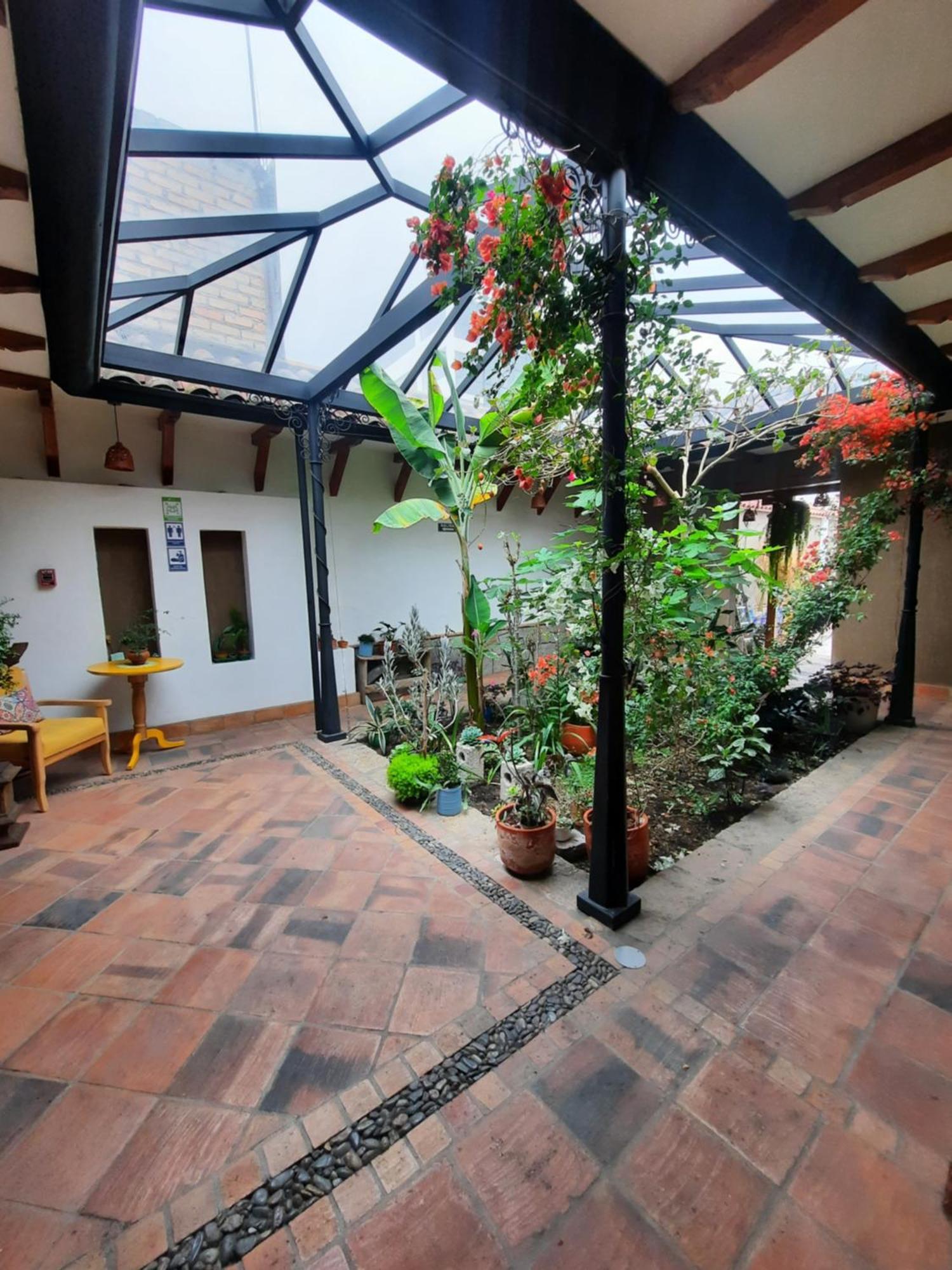 Hostal Suite Le Fabrique Куенка Екстер'єр фото